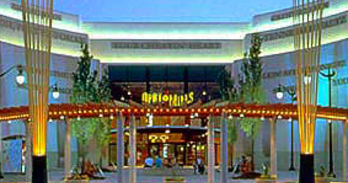 Under armour online opry mills mall