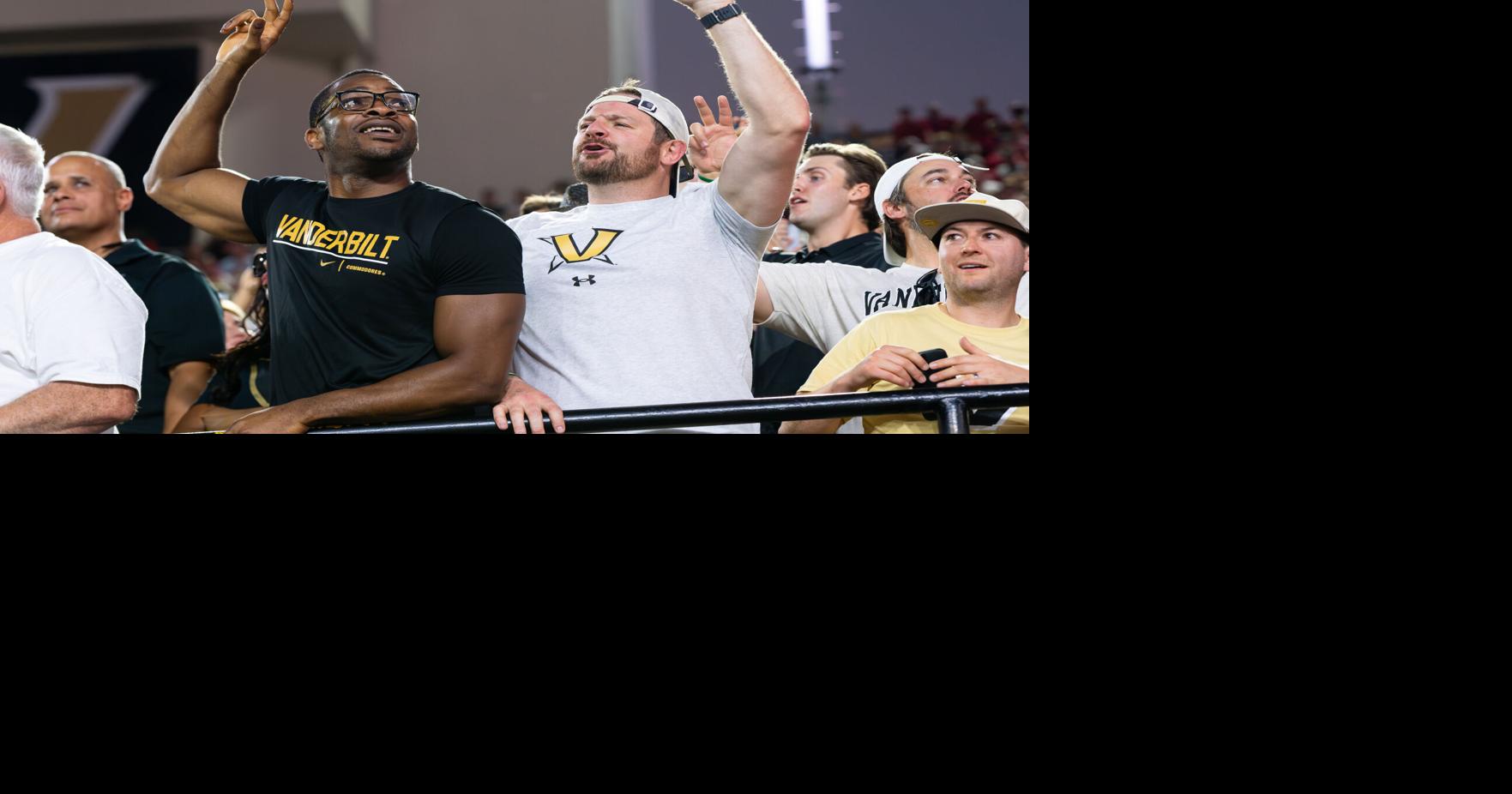 Vanderbilt walk-on wide receiver earns national award | Football ...