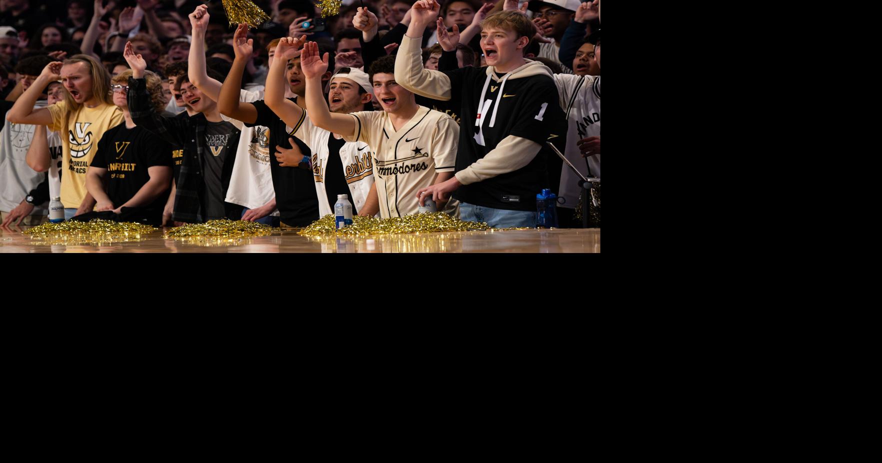 Vanderbilt hoops recruit Gabe Nesmith intends to play this year