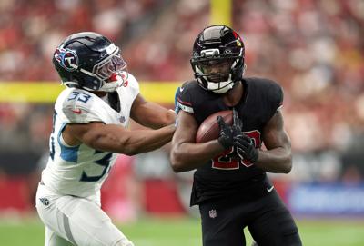 Titans inside linebacker Cedric Gray
