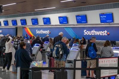 11.28.2023.airport-3826.jpg