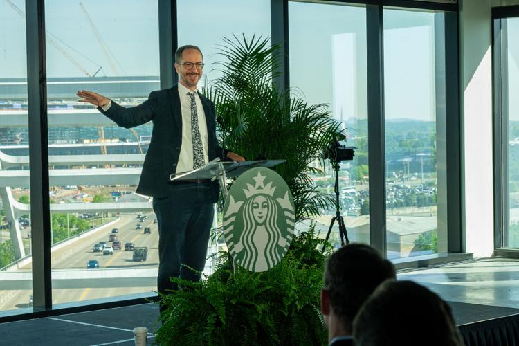 StarbucksAnnouncment-6081.jpg