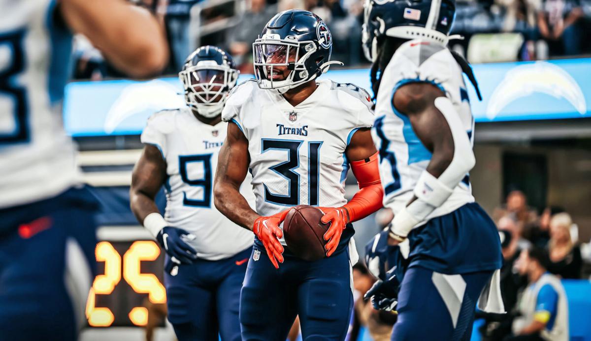 Titans' stifling run defense not enough of a difference maker, Football