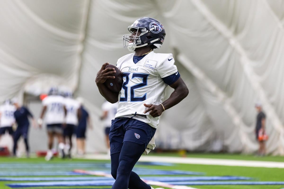 Every Tennessee Titans rookie quarterback Will Levis pass attempt vs.  Chicago Bears
