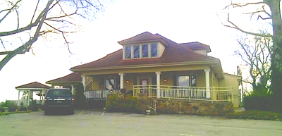 1918-built ex-Ellendale’s building for sale