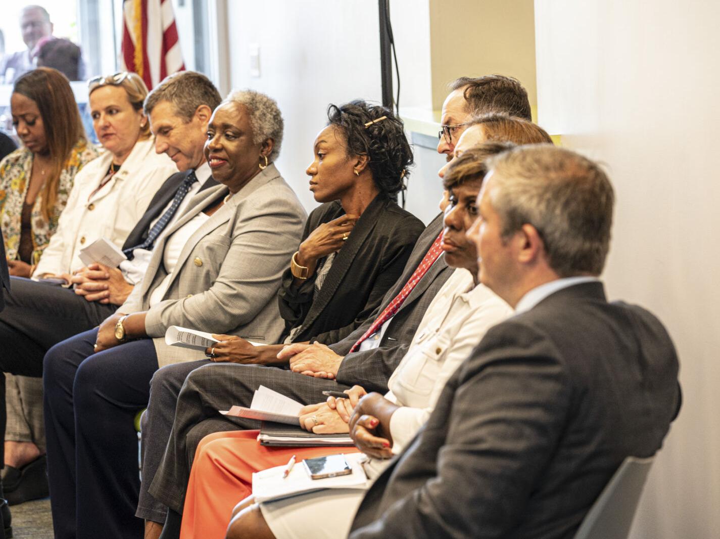 BridgesMayorForum-7576.jpg