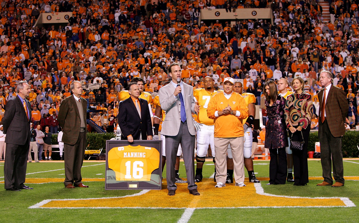 5-time MVP Peyton Manning enters Hall of Fame