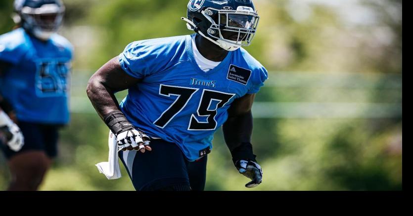 How does NFL see Titans as training camp begins?