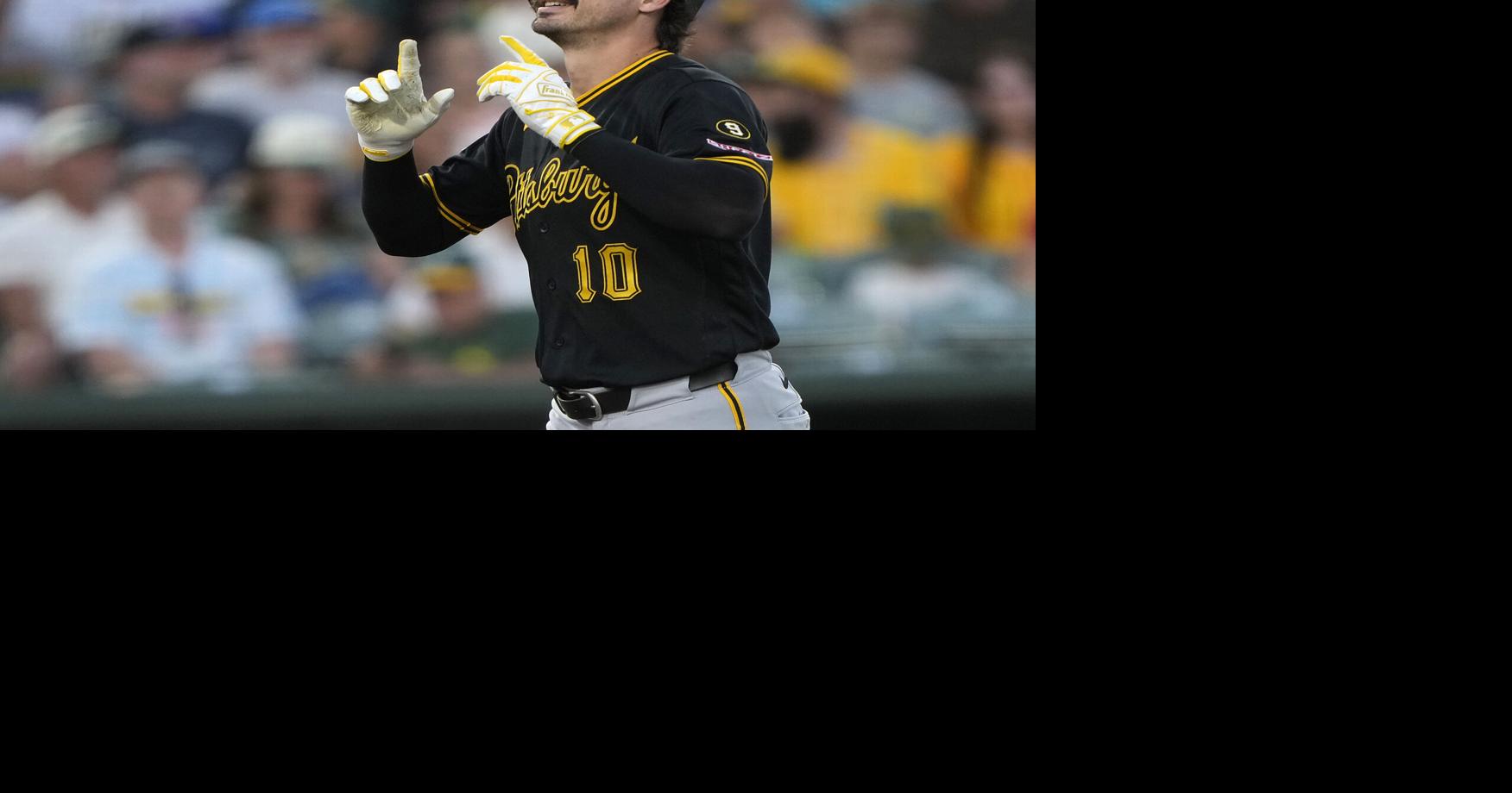 Brentwood's Bryan Reynolds owns MLB's longest active on-base streak