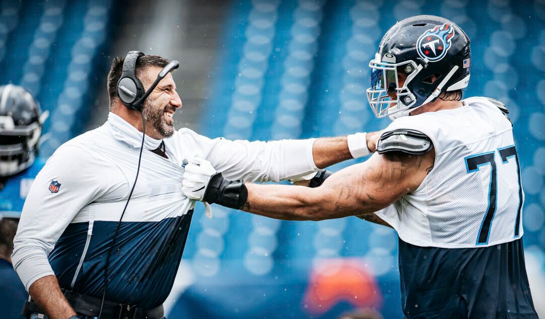 Lewan thanks Chandler Jones for humbling performance