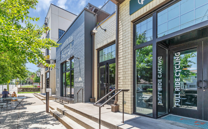 2225 The Waverly