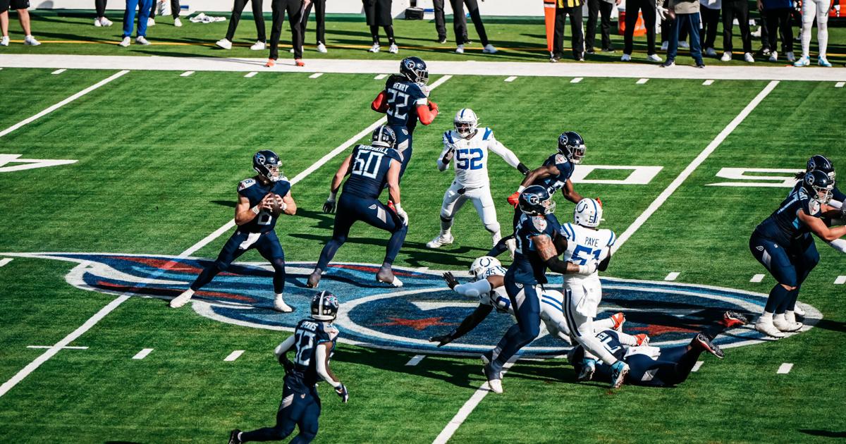 Sideline friction? More like mutual respect between Levis, Hopkins ...