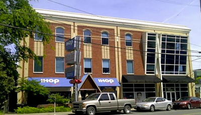 Rock Block-area building lands Thai eatery