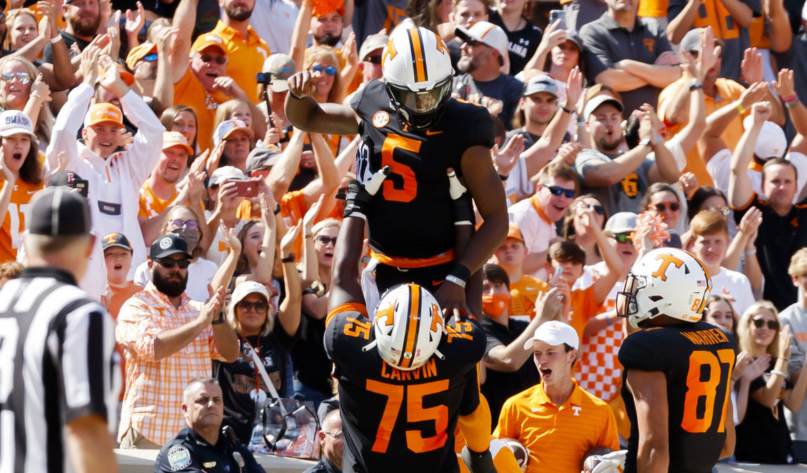 Tennessee Quarterback Hendon Hooker To Return For 2022 Season - The Sports  Credential