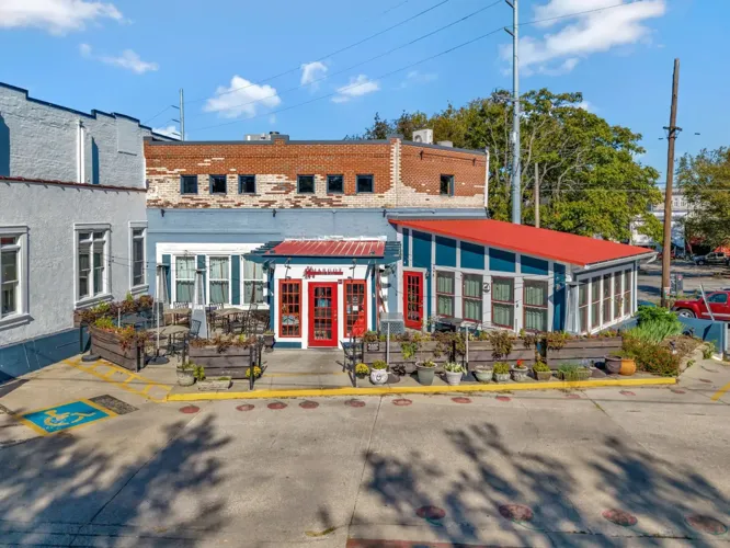 Margot bldg 2.jpg
