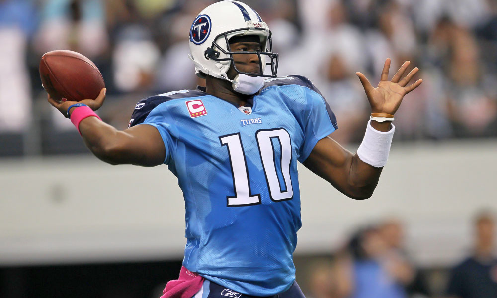 Philadelphia Eagles to sign quarterback Vince Young, according to