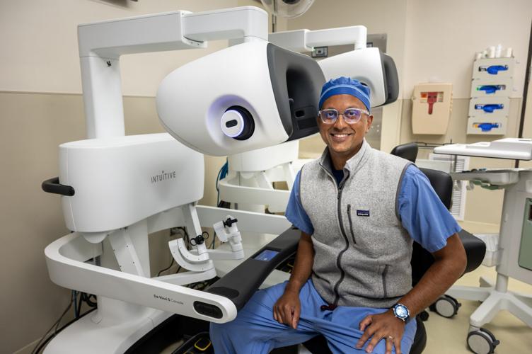 Davinci 5 RobotSurgery-1524 copy.jpg