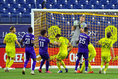 Nashville SC extends Willis, Romney contracts