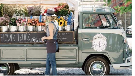 Amelia S Flowers Preps L L Debut Retail Nashvillepost Com