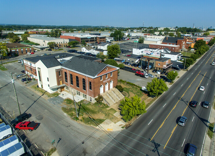 Woodbine property listed for 4M