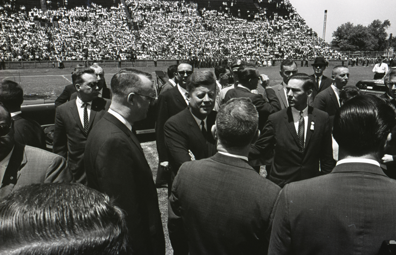 From fallen idols to unsung heroes, remembering some of the bold, colorful and irreplaceable lives Nashville lost this year