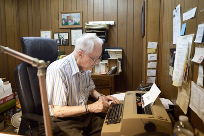 Longtime Big-Band Station WAMB Changes Formats in the Wake of Owner Bill Barry's Death