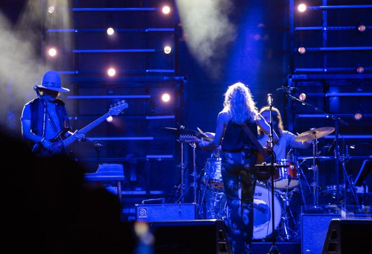 Sheryl Crow-3.jpg