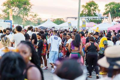 A crowd at an outdoor festival