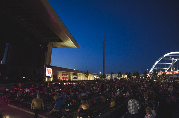 Neil Young + Promise of the Real w/Steve Earle at Ascend Amphitheater, 4/28/16