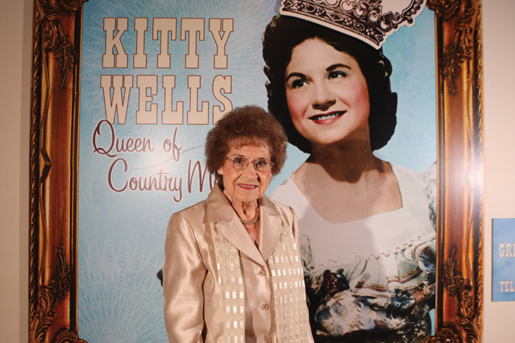 Kitty Wells, 1919-2012