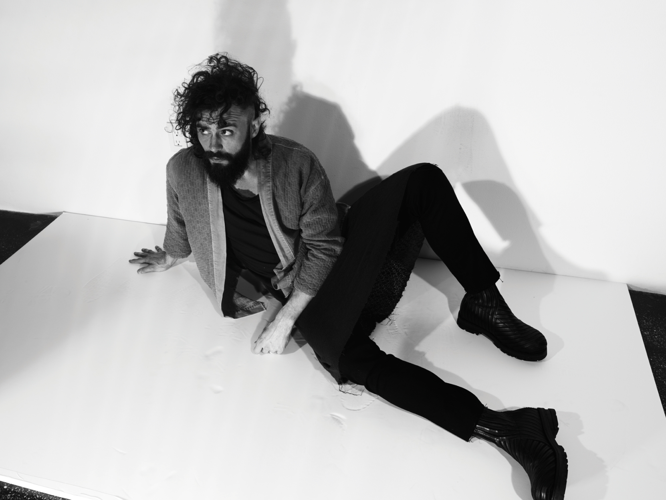 Mikky Ekko Makes a Fresh Start With <i>Fame</i>