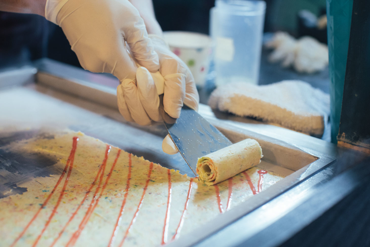 Sugar Shock: Get Your Roll on at Supreme Kreme