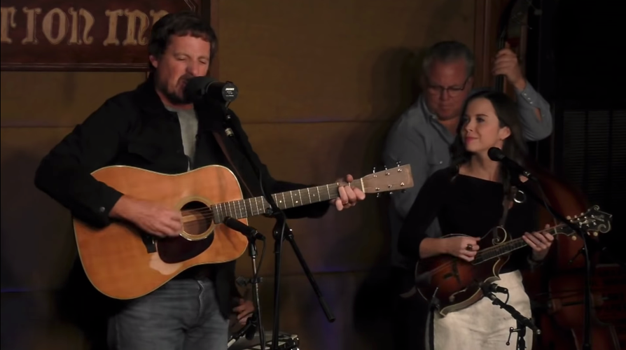 Watch Sturgill Simpson & Co. Shred ‘Life of Sin’ on <i>Fallon</i>