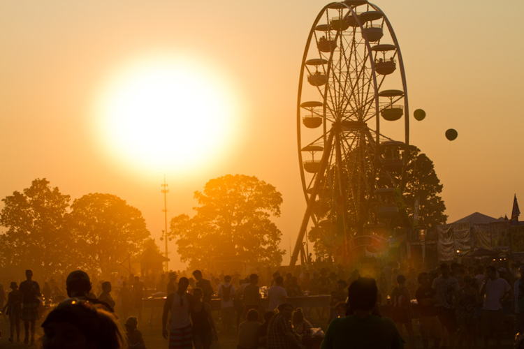 Bonnaroo 2011: Friday in Photos, Part 2 [Arcade Fire & NOFX]