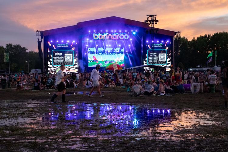 2026BonnarooDay2Candids_Web-03.jpg