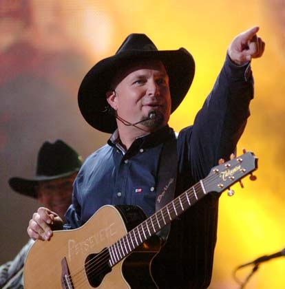Garth Brooks Flood Relief Benefit Tonight (and Tomorrow, Sunday, Monday, Tuesday & Wednesday) at Bridgestone Arena