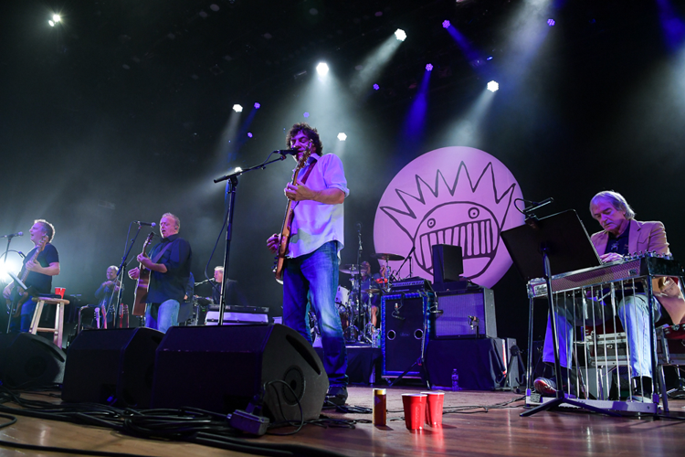 Ween and The Shit Creek Boys Go for the Gold at the Ryman