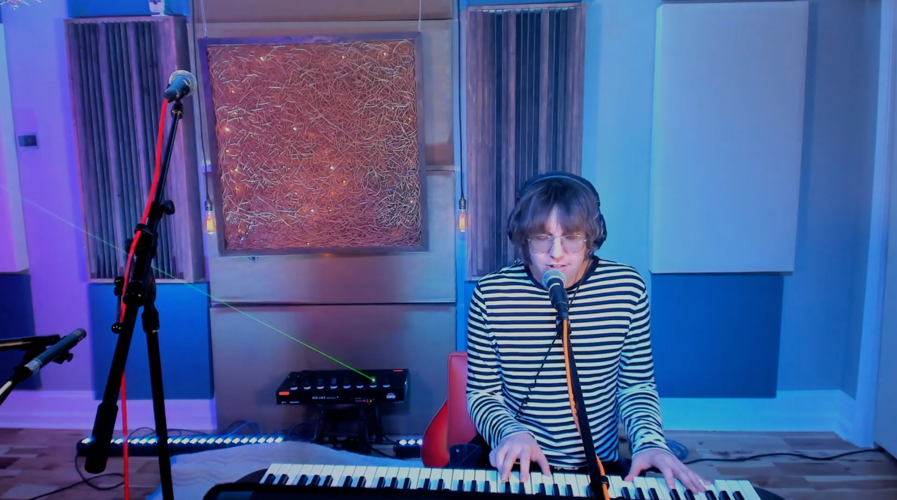 Aaron Lee Tasjan Extends a Hand