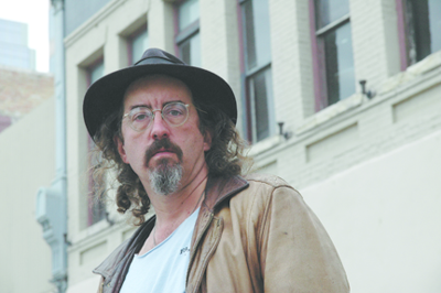 James McMurtry has a new live album and a way of getting to the bottom of things