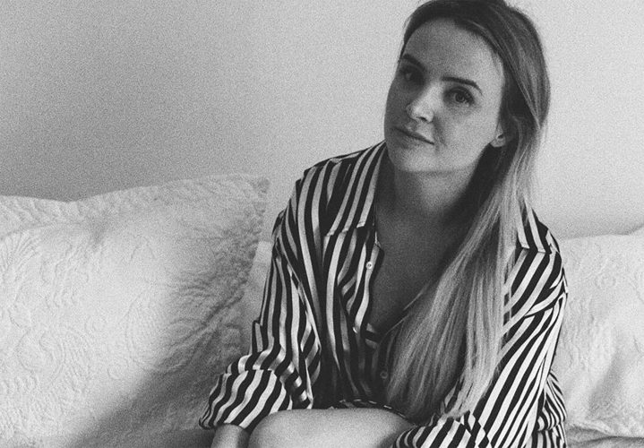 Emma Swift Salutes Many Sides of Dylan on <i>Blonde on the Tracks</i>