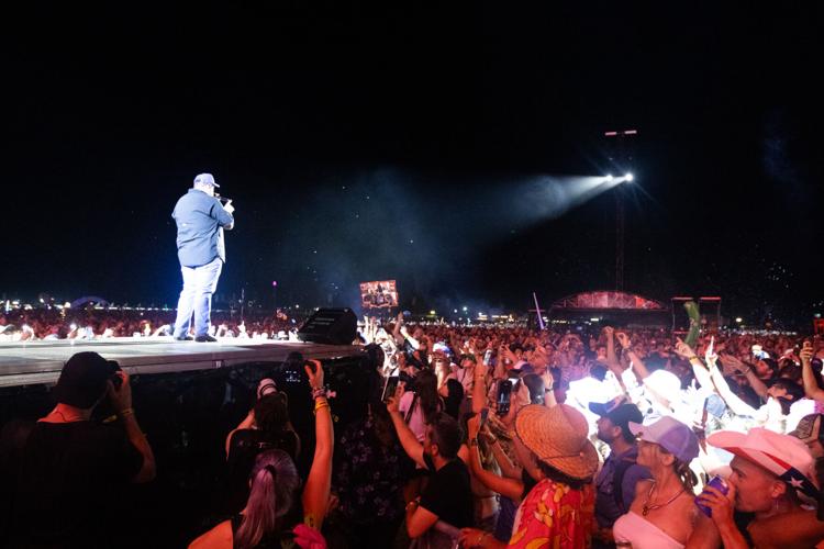 Luke Combs - Sam McIntyre C.JPG