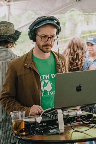 RSD 2024 Vinyl Tap-Crowd Atmosphere-22.jpg