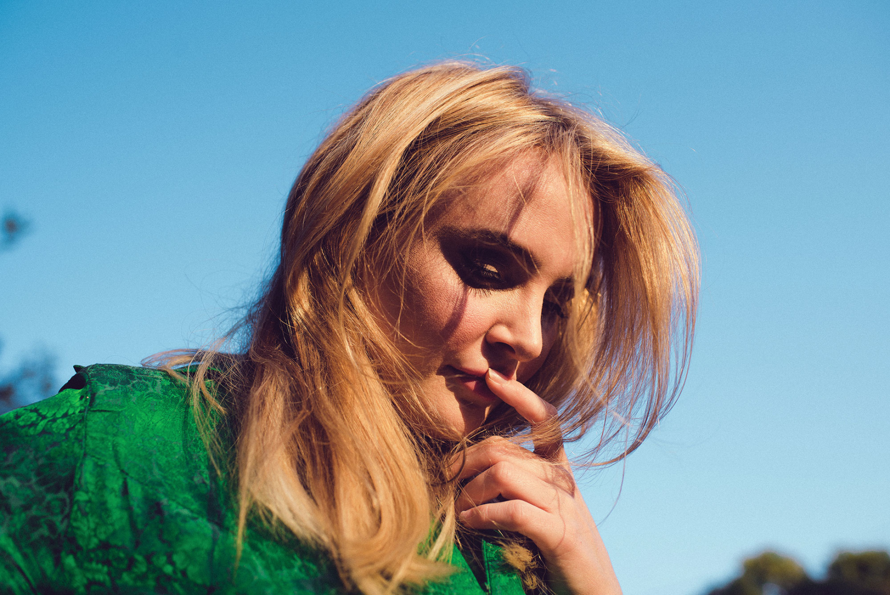 Emma Swift Salutes Many Sides of Dylan on <i>Blonde on the Tracks</i>