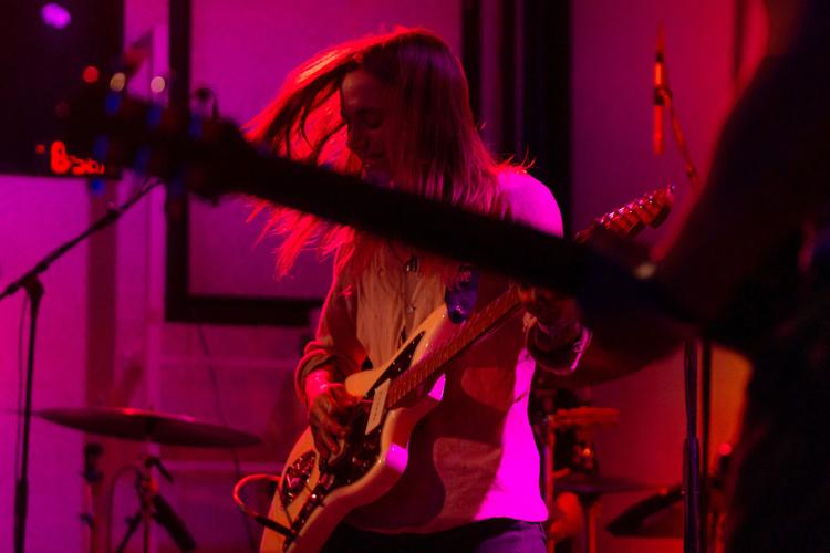 Julien-Baker-Blue-Room-16_scale60.jpg