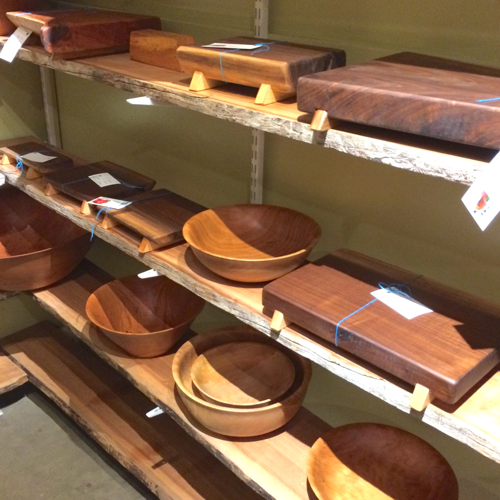 Last Minute Gift Idea: Locally Made Wooden Bowls and Trays