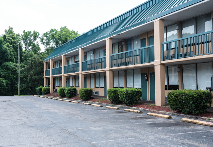 At Casa Blanca Casa Linda, a low-rate apartment complex, office manager Pauline Spalding plays mother, enforcer and badass