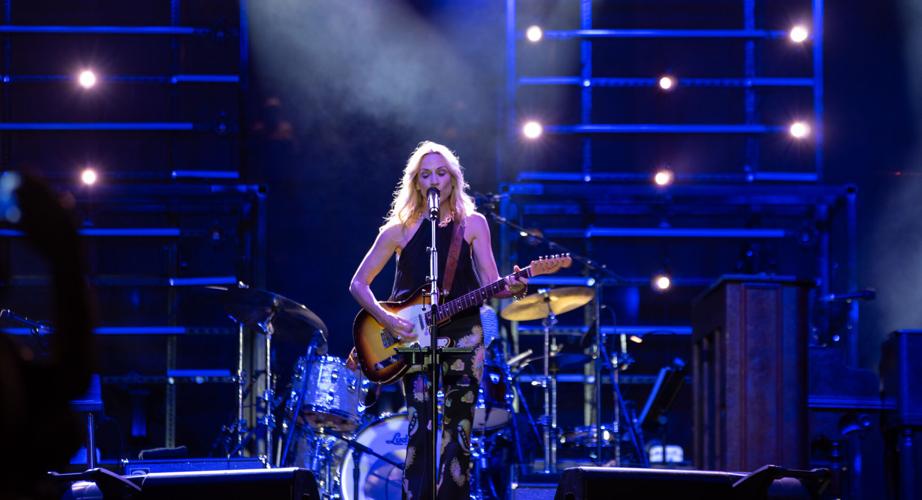 Sheryl Crow-1.jpg