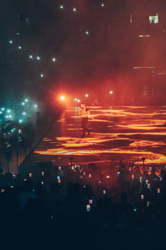 Drake Pleases the People at Bridgestone