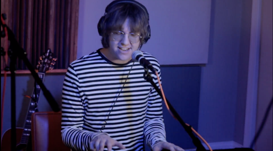 Aaron Lee Tasjan Extends a Hand