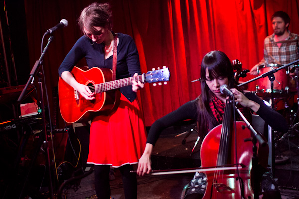 Sharon Van Etten, Jasmin Kaset & Julianna Barwick at The 5 Spot, 1/22/11